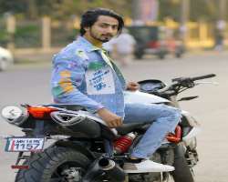 He is a motorcycle enthusiast and also performs stunts alongside his friends of Team 07.